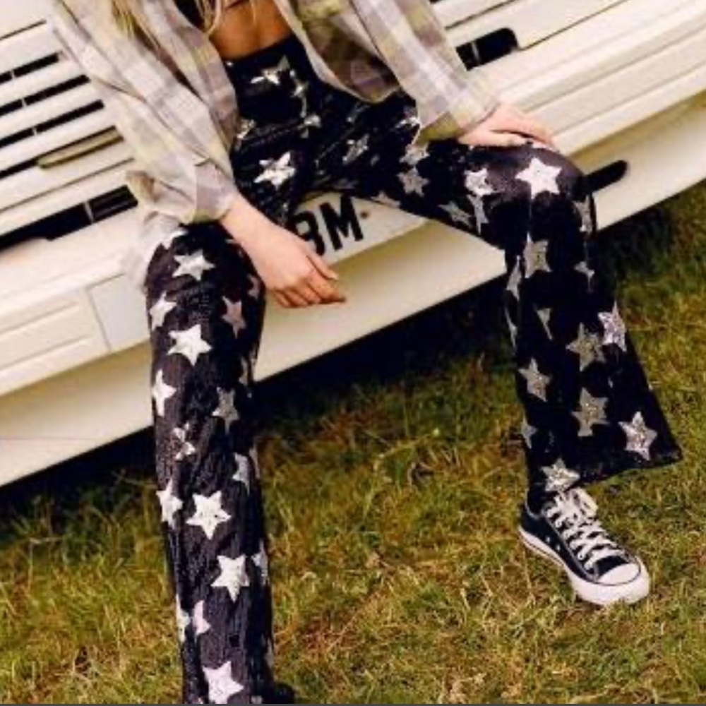 ⭐️Womens Bell Bottom Pants Size Small NWT!!